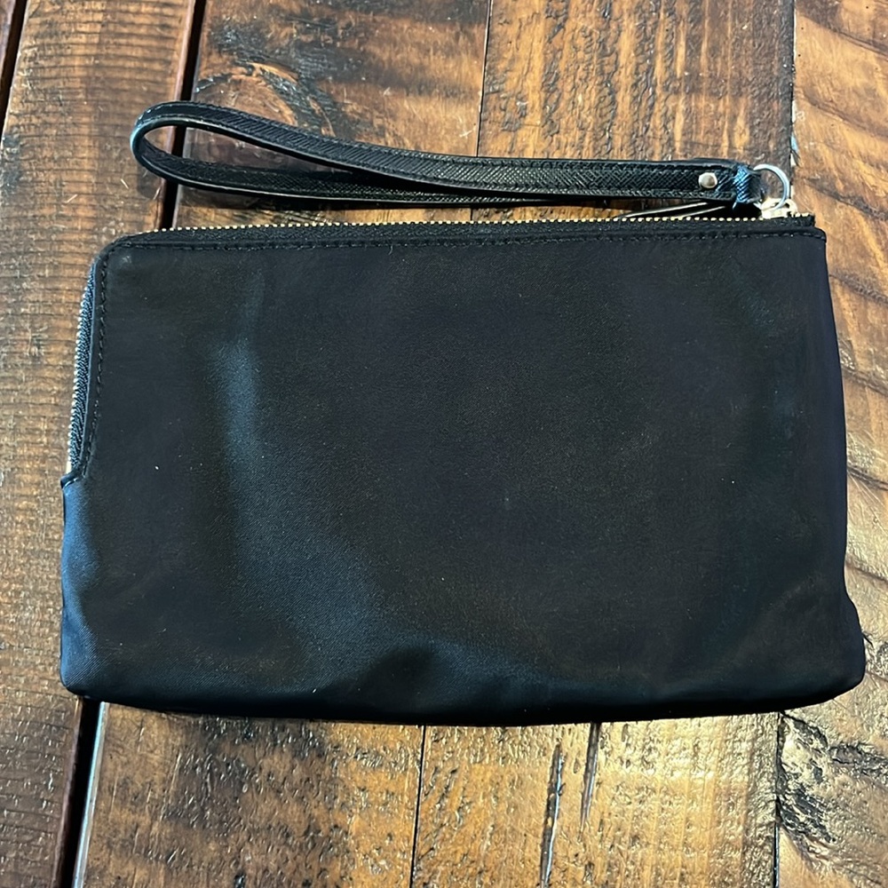 Kate Spade Wilson Road Leoni Black Nylon Wristlet Gold Zip Wallet Clutch - Picture 2 of 6
